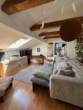 Wohnzimmer - Gepflegte und zentral gelegene 2 ZKB Wohnung zu Verkaufen